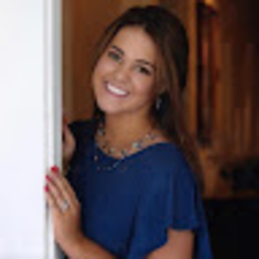 Meet your Posher, Elizabeth